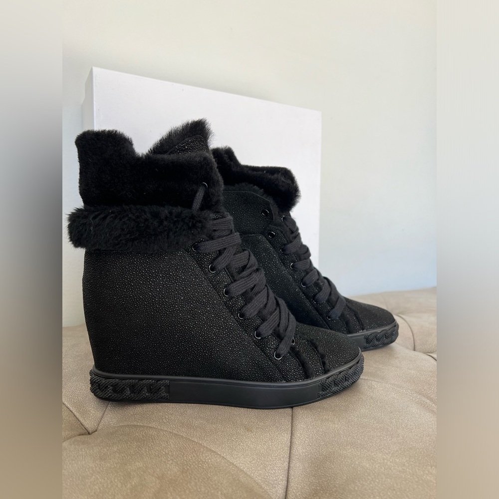 SOLD ‼️ CASADEI Platform Sneakers